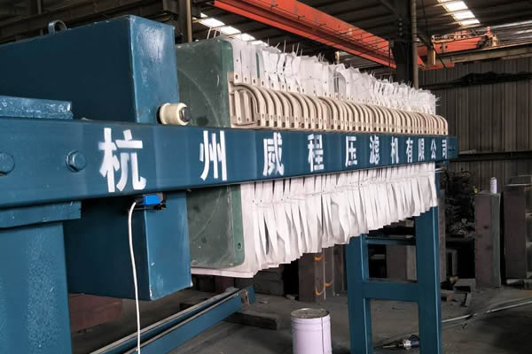 客户定制加高型粉色视频app下载